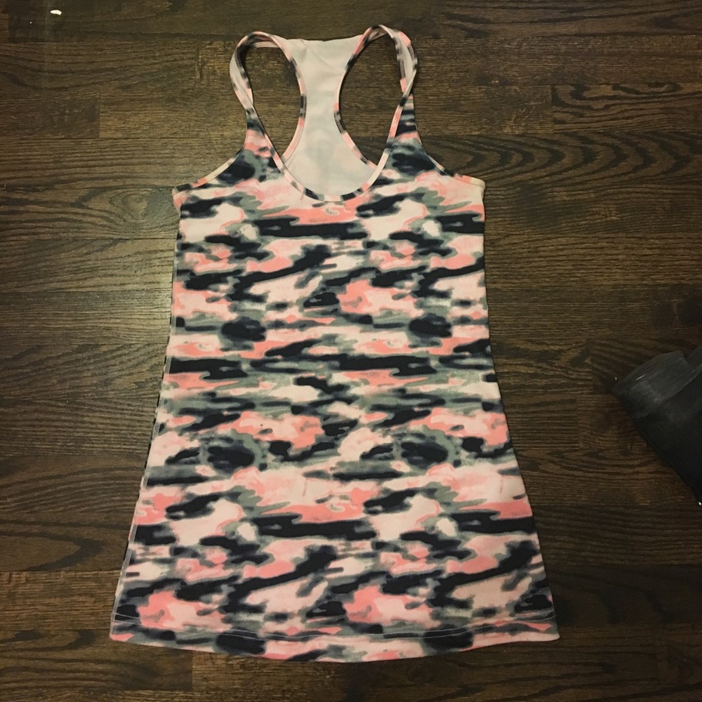 Lulu lemon tank